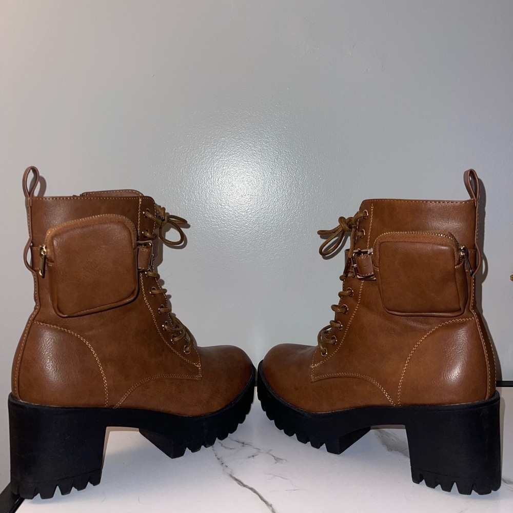 Forever Women’s Leather Platfrom Booties Brown Size 10